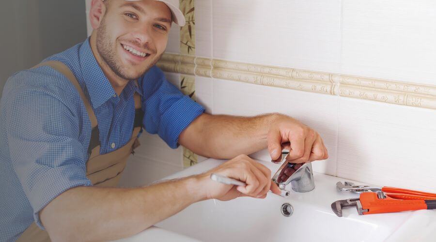 Professional clogged drains services in Forreston, TX